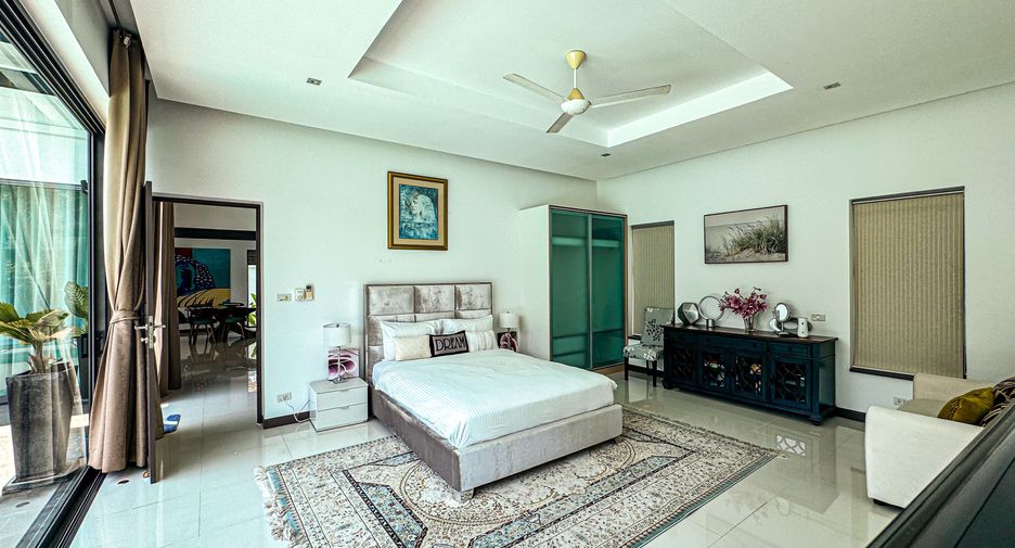 Villa en venta y en alquiler de 4 habitaciones en Mueang Phuket, Phuket