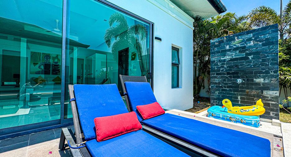 Villa en venta y en alquiler de 4 habitaciones en Mueang Phuket, Phuket