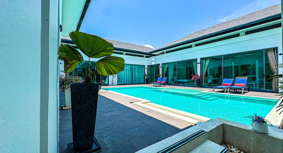 Villa en venta y en alquiler de 4 habitaciones en Mueang Phuket, Phuket