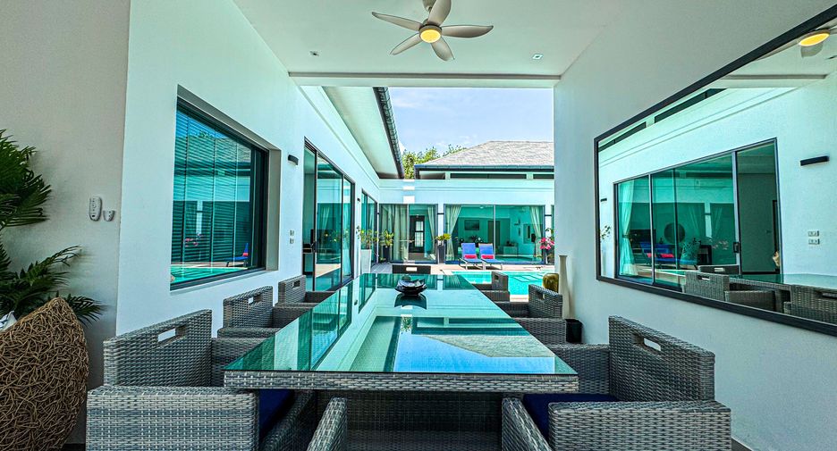 Villa en venta y en alquiler de 4 habitaciones en Mueang Phuket, Phuket
