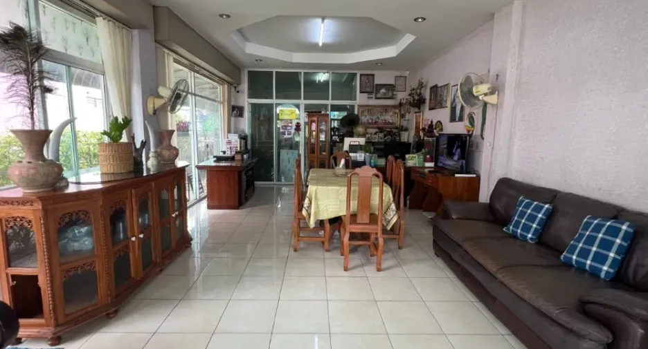 For sale office in Sattahip, Chonburi