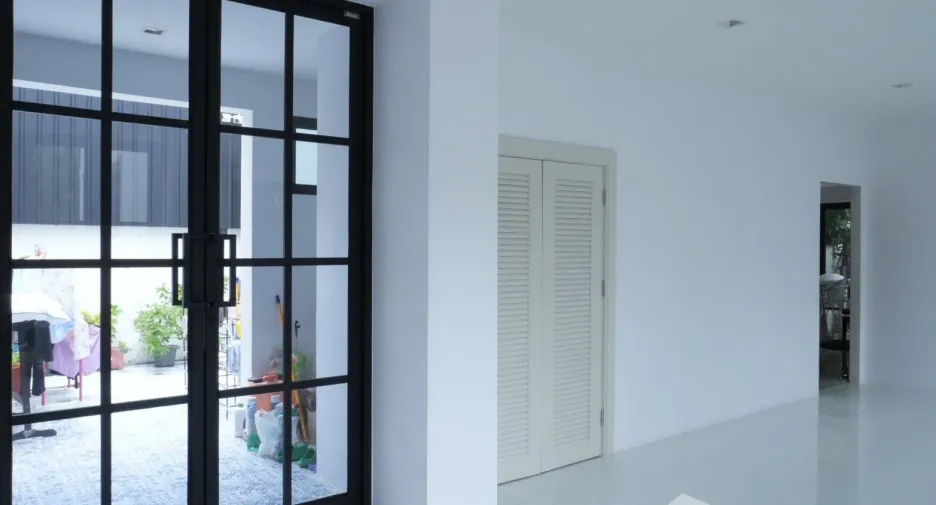 Casa en venta de 5 habitaciones en Mueang Pathum Thani, Pathum Thani
