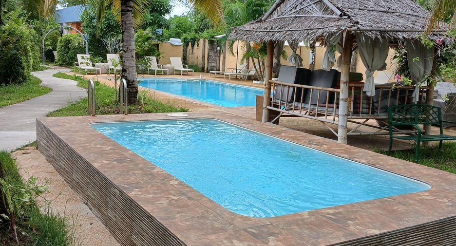 For sale 14 bedrooms hotel in Klaeng, Rayong