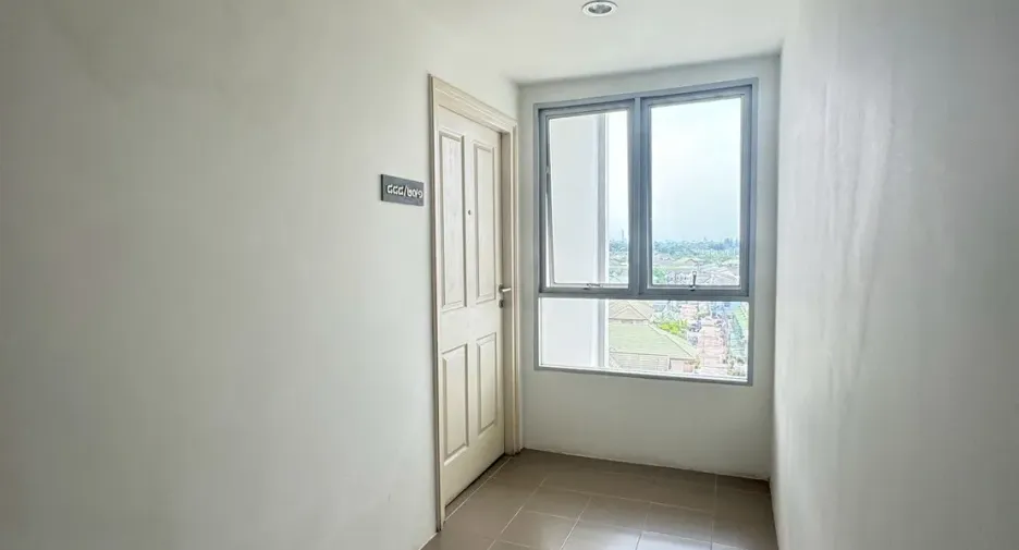 For sale 1 bed condo in Mueang Rayong, Rayong