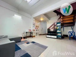 Продажа 2 спальни таунхаус в Sai Noi, Нонтабури