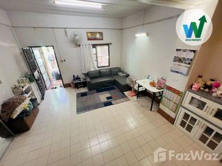 Продажа 2 спальни таунхаус в Sai Noi, Нонтабури