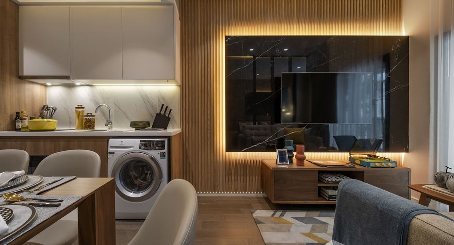 For sale 1 bed condo in Khlong Toei, Bangkok