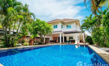 For rent 3 bedrooms villa in Bang Lamung, Chonburi