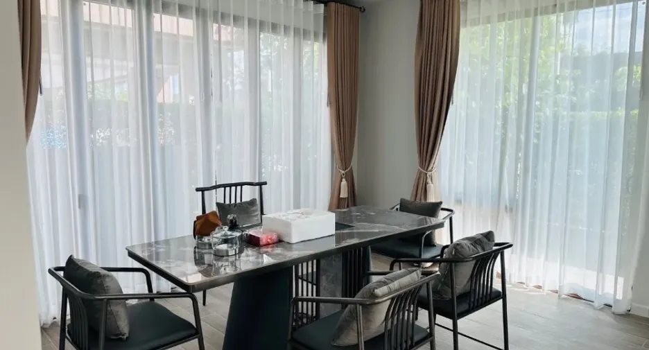 Haus zum Kauf mit 4 Zimmer in Bang Kapi, Bangkok