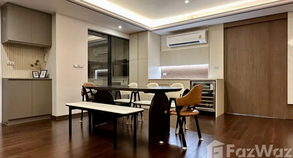 For sale そして for rent 4 ベッドルーム condo in Bang Kho Laem, Bangkok