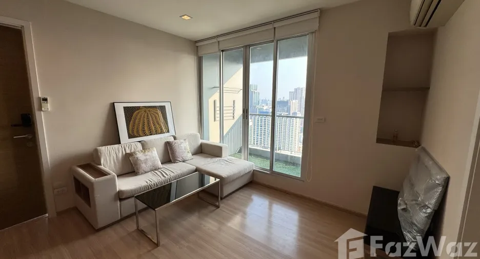 For sale 1 bed condo in Phaya Thai, Bangkok