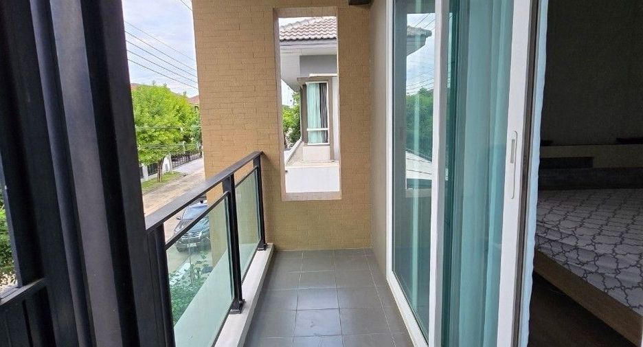 For sale 5 bedrooms house in Bang Phli, Samut Prakan