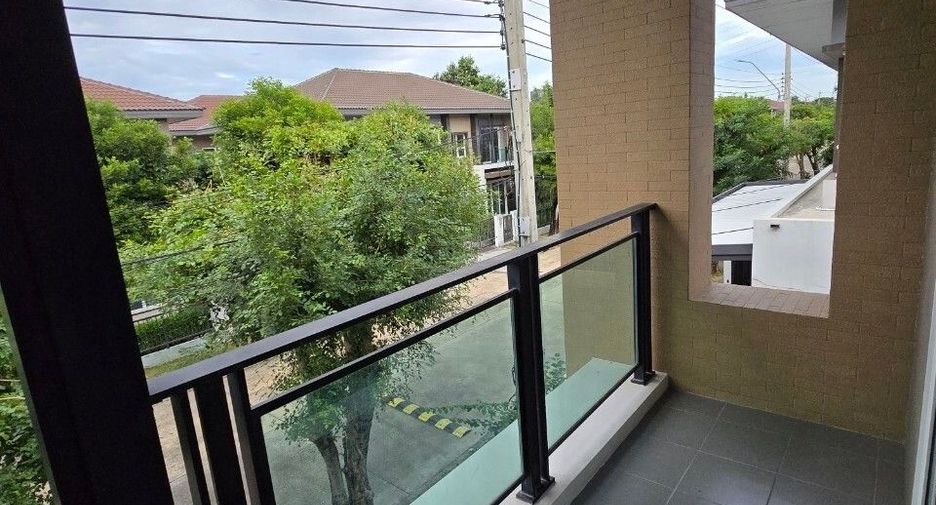 For sale 5 bedrooms house in Bang Phli, Samut Prakan