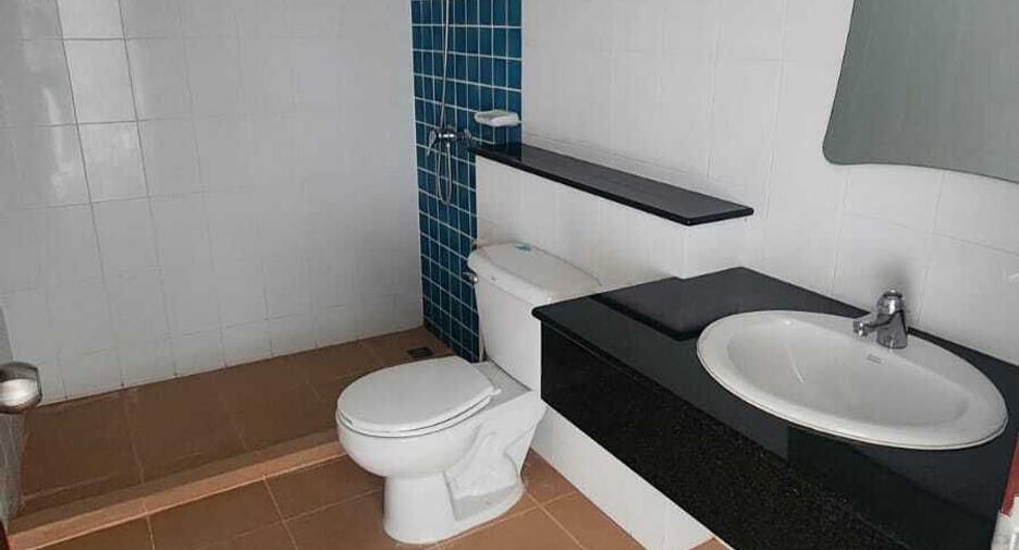 For sale 10 bedrooms retail Space in Mueang Phuket, Phuket