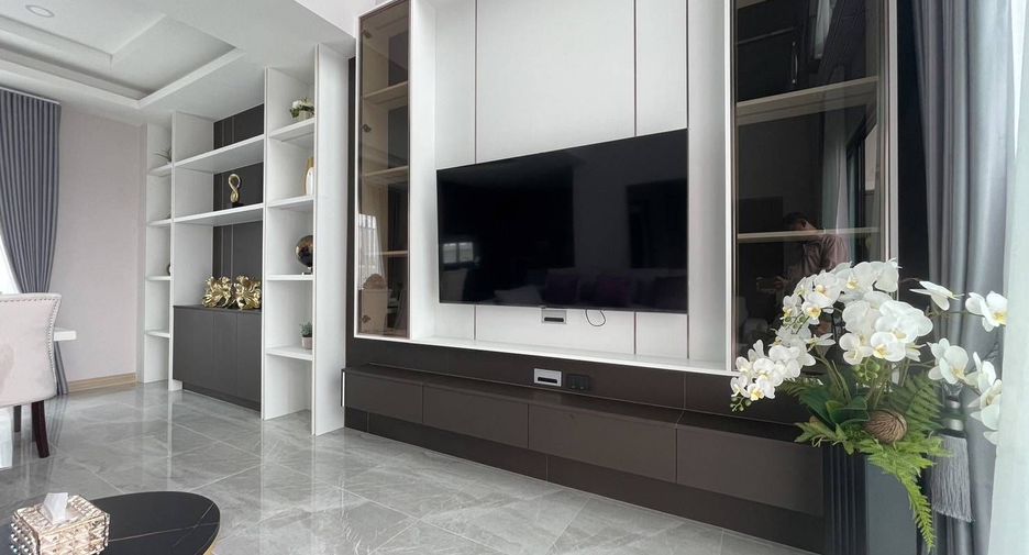 For sale 4 bedrooms villa in Bang Lamung, Chonburi