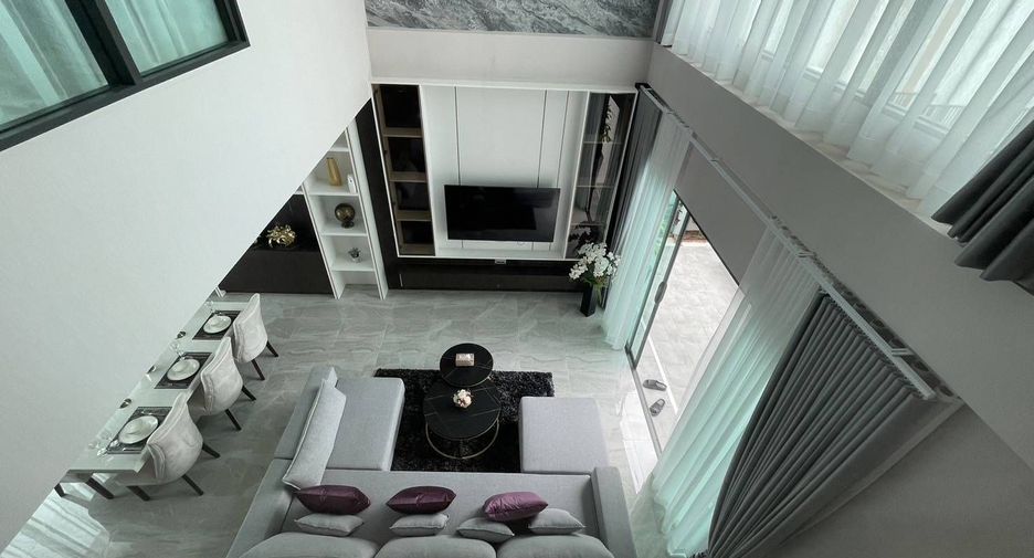For sale 4 bedrooms villa in Bang Lamung, Chonburi