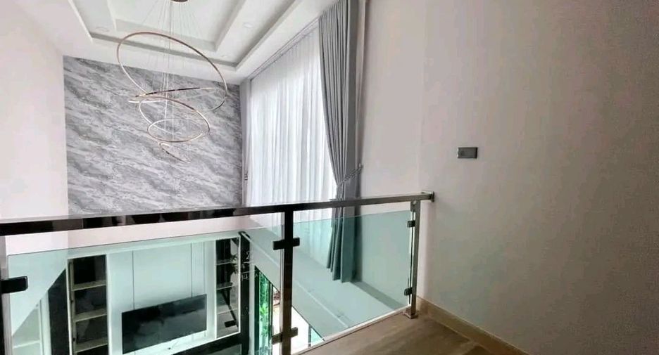 For sale 4 bedrooms villa in Bang Lamung, Chonburi