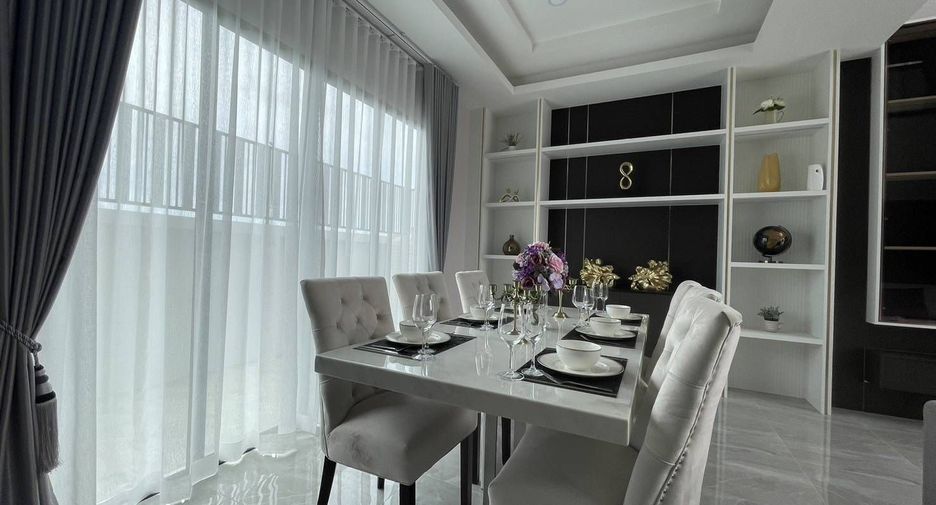 For sale 4 bedrooms villa in Bang Lamung, Chonburi
