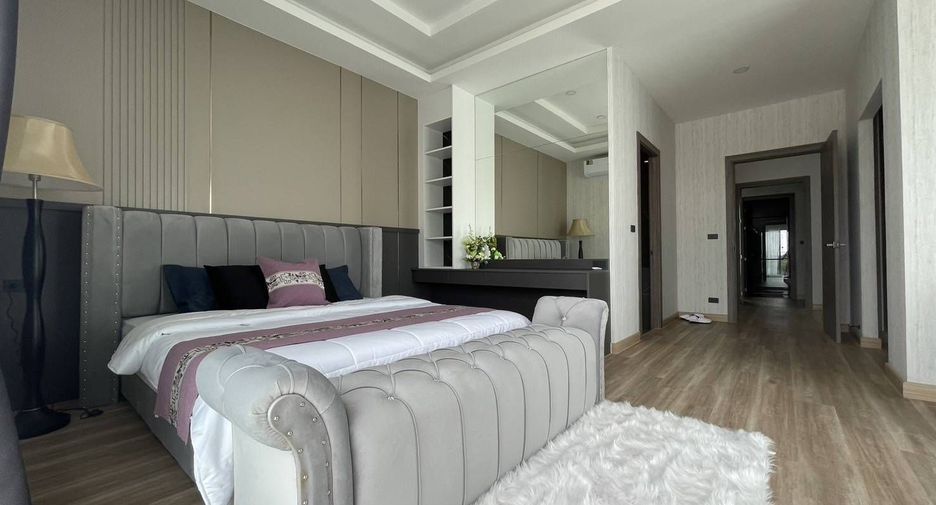 For sale 4 bedrooms villa in Bang Lamung, Chonburi