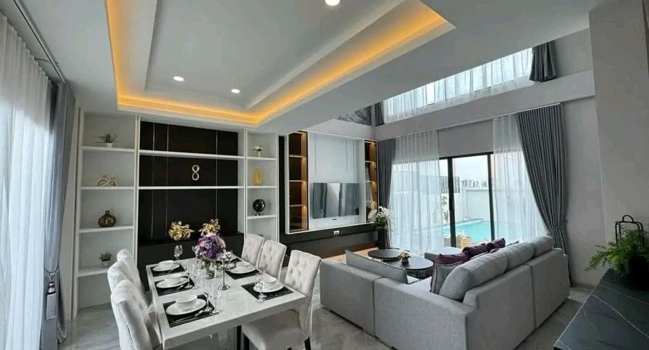 For sale 4 bedrooms villa in Bang Lamung, Chonburi