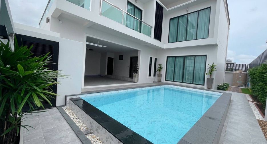 For sale 4 bedrooms villa in Bang Lamung, Chonburi