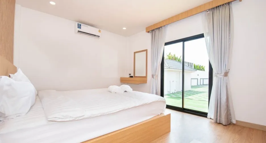 À vendre 6 chambres villa à Huay Yai, Pattaya