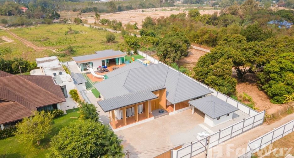 À vendre 6 chambres villa à Huay Yai, Pattaya