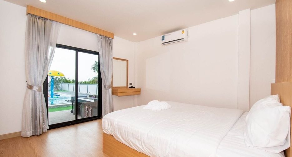 À vendre 6 chambres villa à Huay Yai, Pattaya
