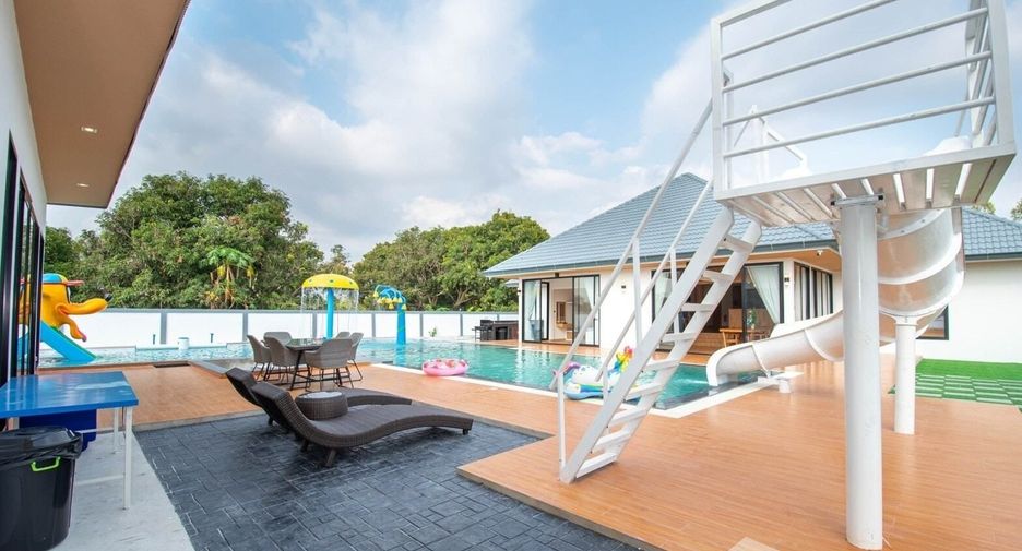 À vendre 6 chambres villa à Huay Yai, Pattaya