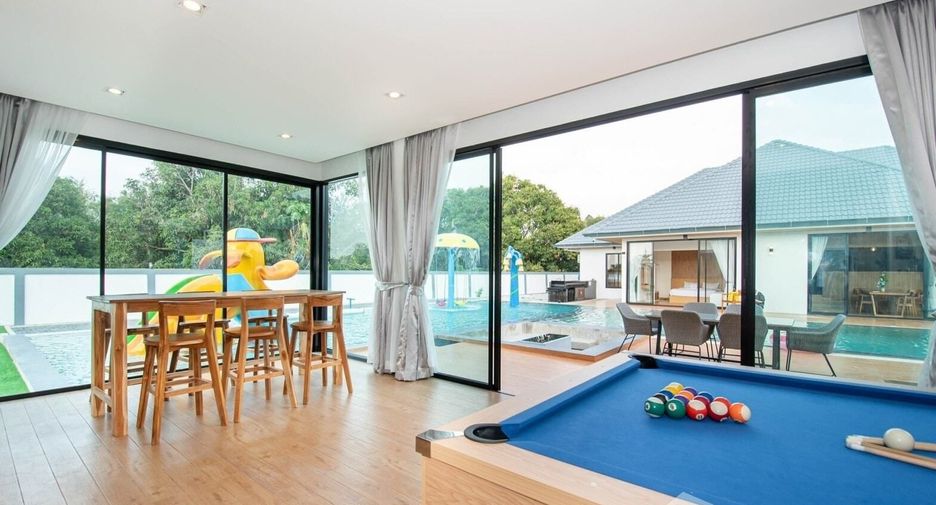 À vendre 6 chambres villa à Huay Yai, Pattaya
