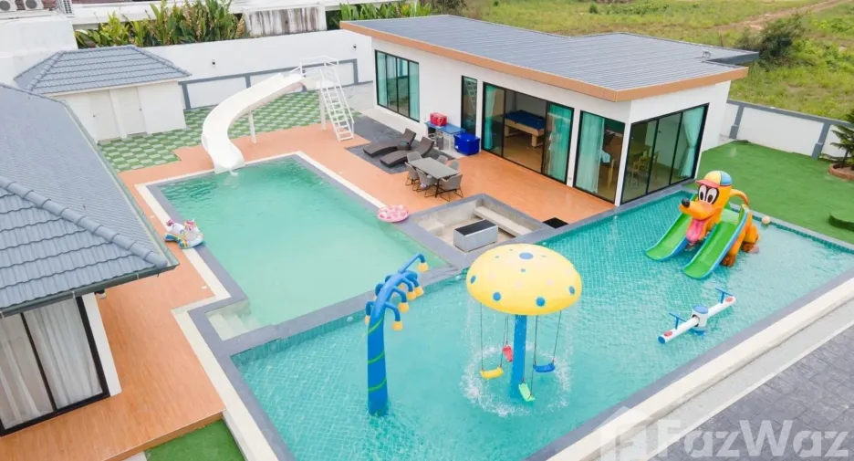 À vendre 6 chambres villa à Huay Yai, Pattaya