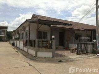 Casa adosada en venta de 2 habitaciones en Kantharawichai, Maha Sarakham