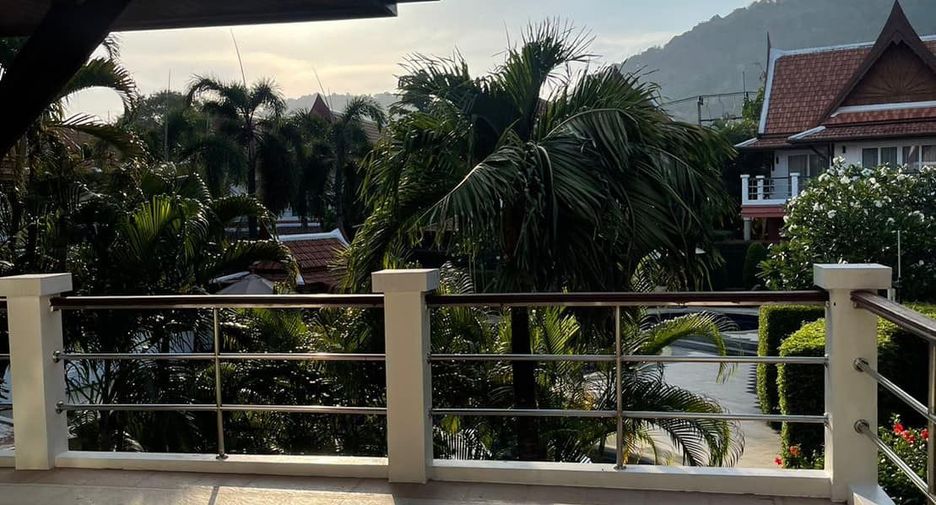 For rent 3 bedrooms villa in Mueang Phuket, Phuket