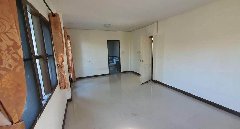 For sale 3 bedrooms house in Nong Chok, Bangkok