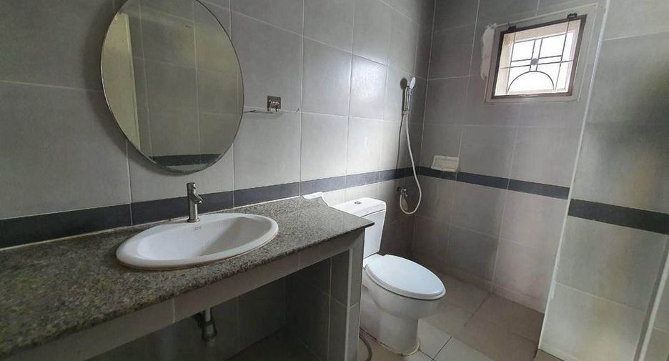 For sale 3 bedrooms house in Nong Chok, Bangkok