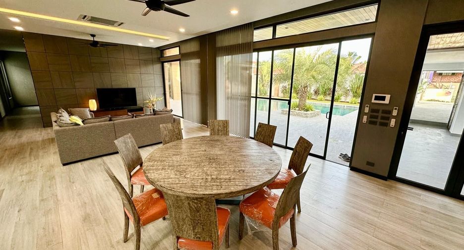 Villa zum Kauf mit 4 Zimmer in Mueang Phuket, Phuket