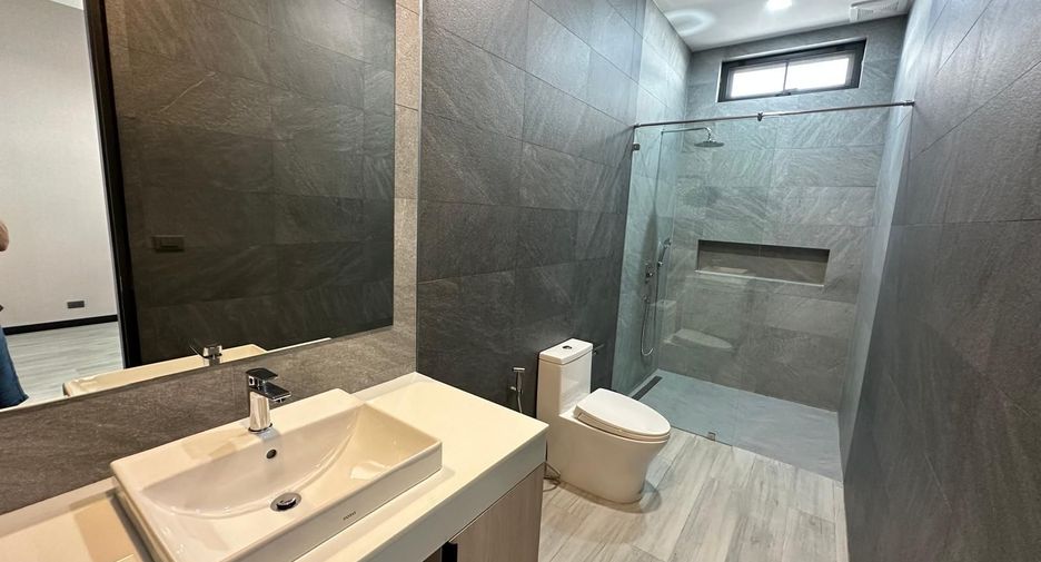 Villa zum Kauf mit 4 Zimmer in Mueang Phuket, Phuket