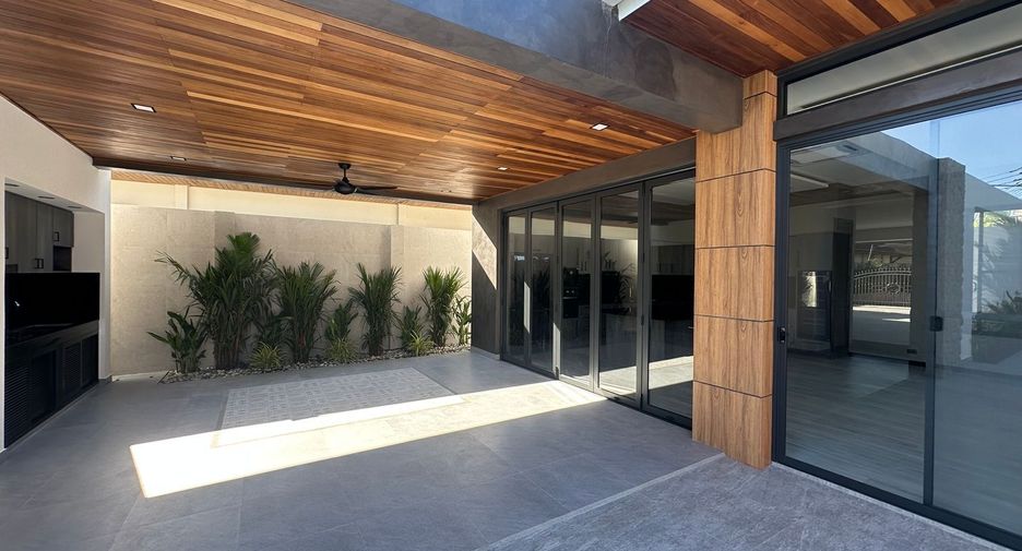 Villa zum Kauf mit 4 Zimmer in Mueang Phuket, Phuket