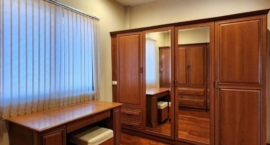 For sale 3 bedrooms house in Bang Lamung, Chonburi