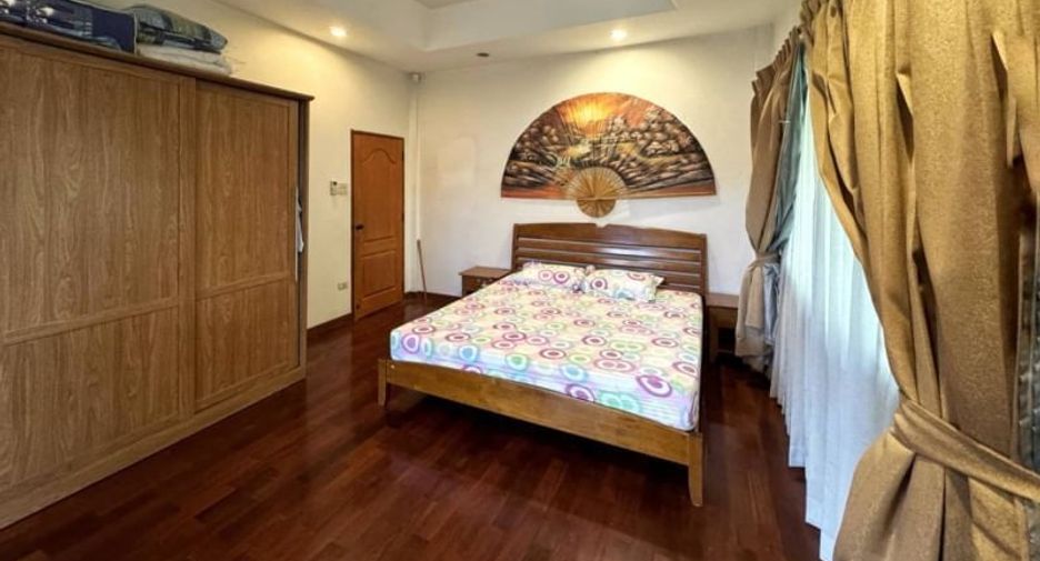 For sale 3 bedrooms house in Bang Lamung, Chonburi