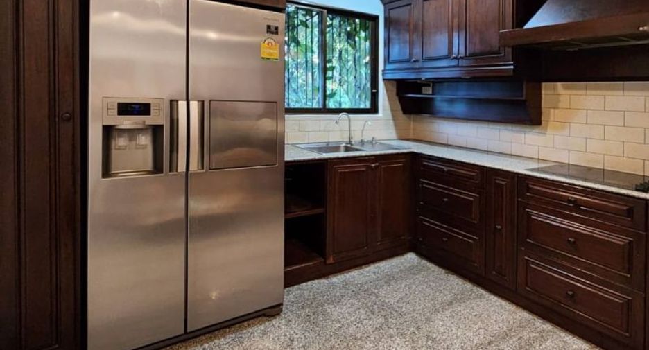 For sale 3 bedrooms house in Bang Lamung, Chonburi