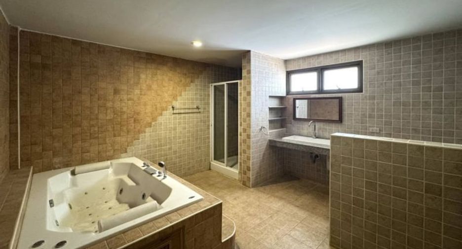 For sale 3 bedrooms house in Bang Lamung, Chonburi