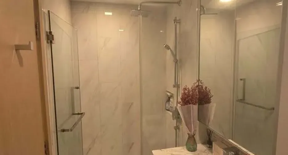 For sale and for rent 2 bedrooms condo in Watthana, Bangkok
