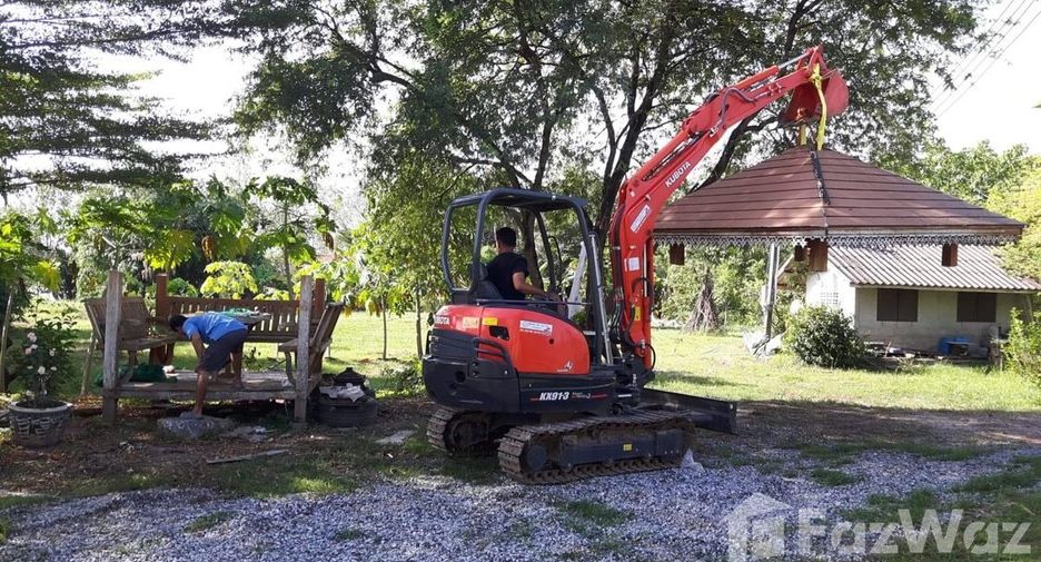 For sale 4 bedrooms house in Khlong Khuean, Chachoengsao