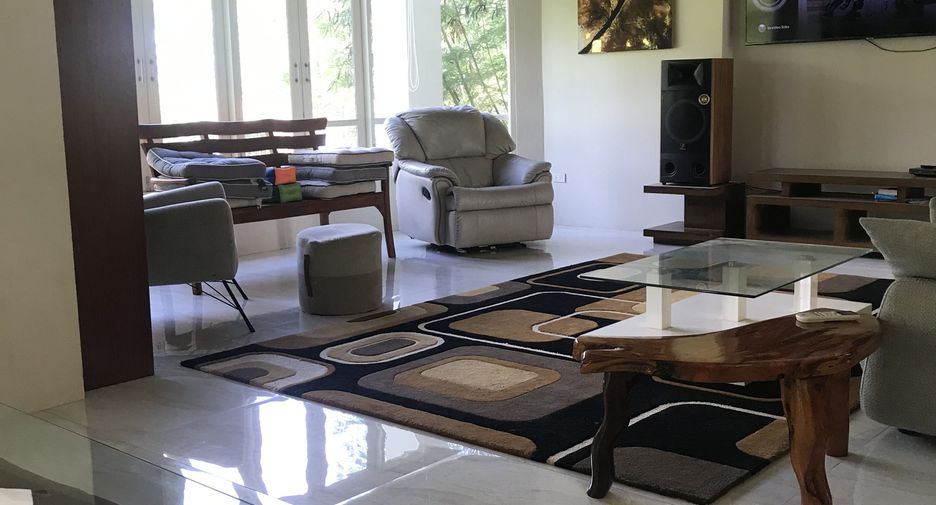 For sale 4 bedrooms house in Khlong Khuean, Chachoengsao