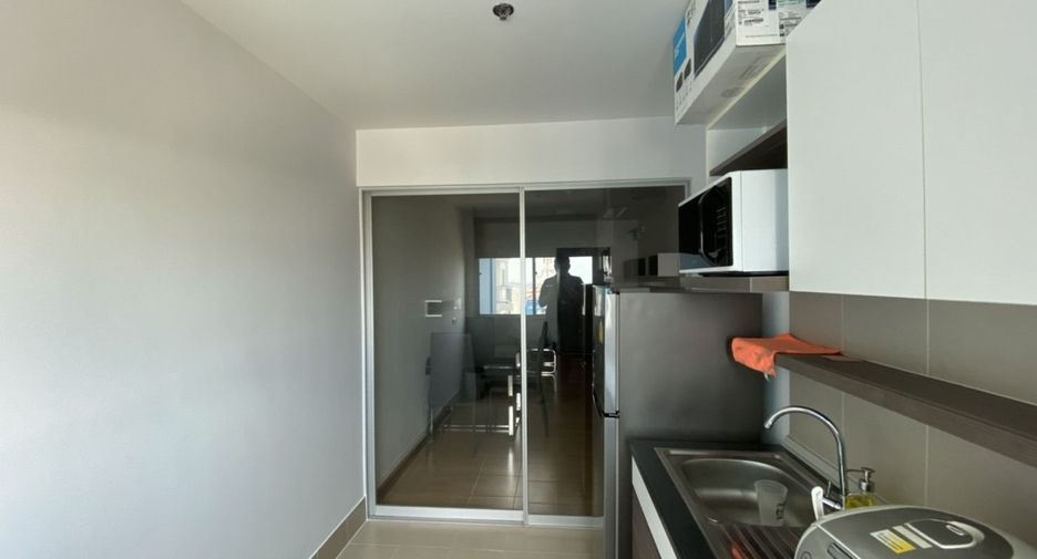 For sale 1 bed condo in Si Racha, Chonburi