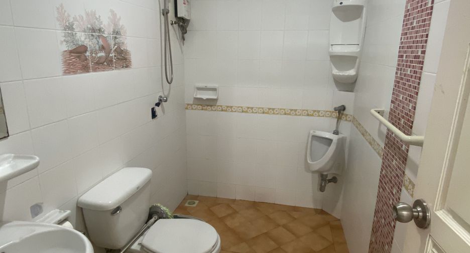 For rent 3 ベッドルーム house in Bang Lamung, Chonburi