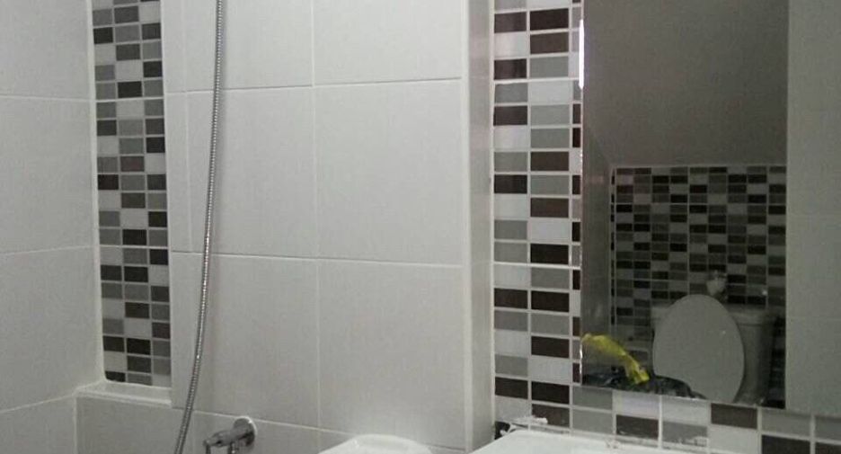 For sale そして for rent 3 ベッドルーム townhouse in Lam Luk Ka, Pathum Thani