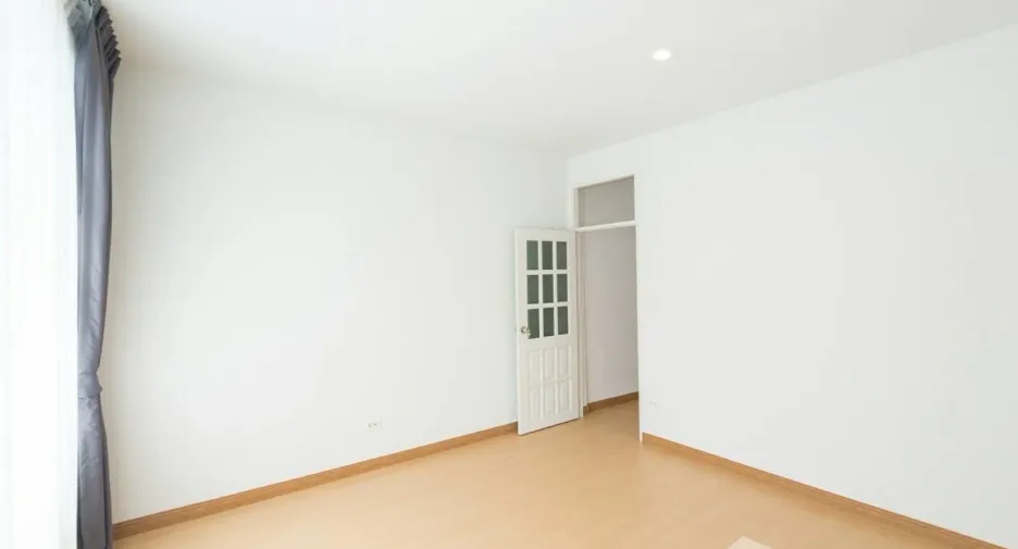For sale retail Space in Suan Luang, Bangkok