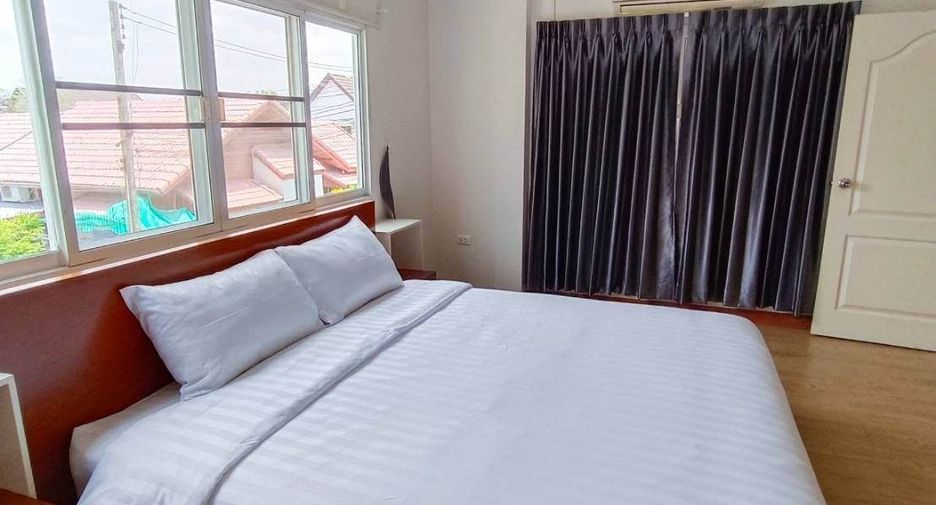 Haus zur Miete mit 4 Zimmer in Bang Lamung, Chonburi